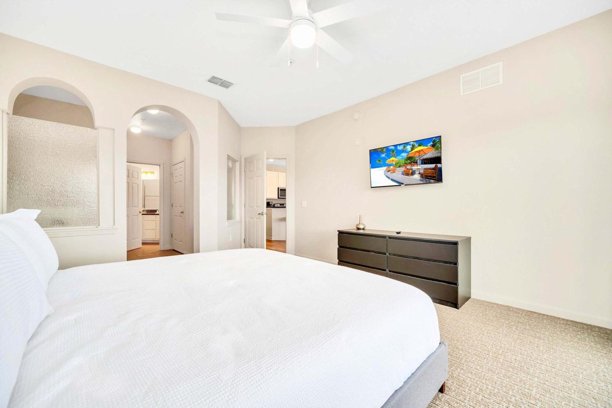 Bright & Modern 2Br Condo With Pool & Hot Tub, Near Disney! Ορλάντο Εξωτερικό φωτογραφία