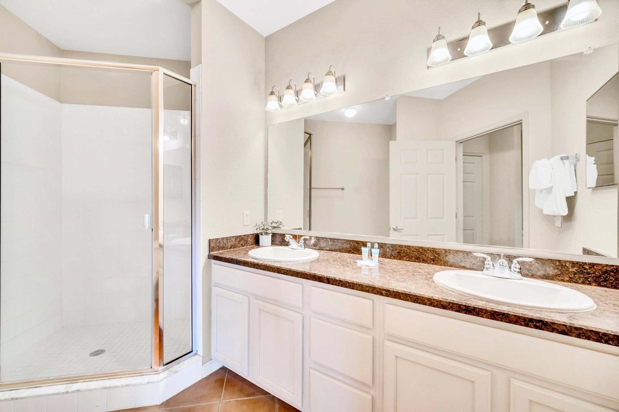 Bright & Modern 2Br Condo With Pool & Hot Tub, Near Disney! Ορλάντο Εξωτερικό φωτογραφία
