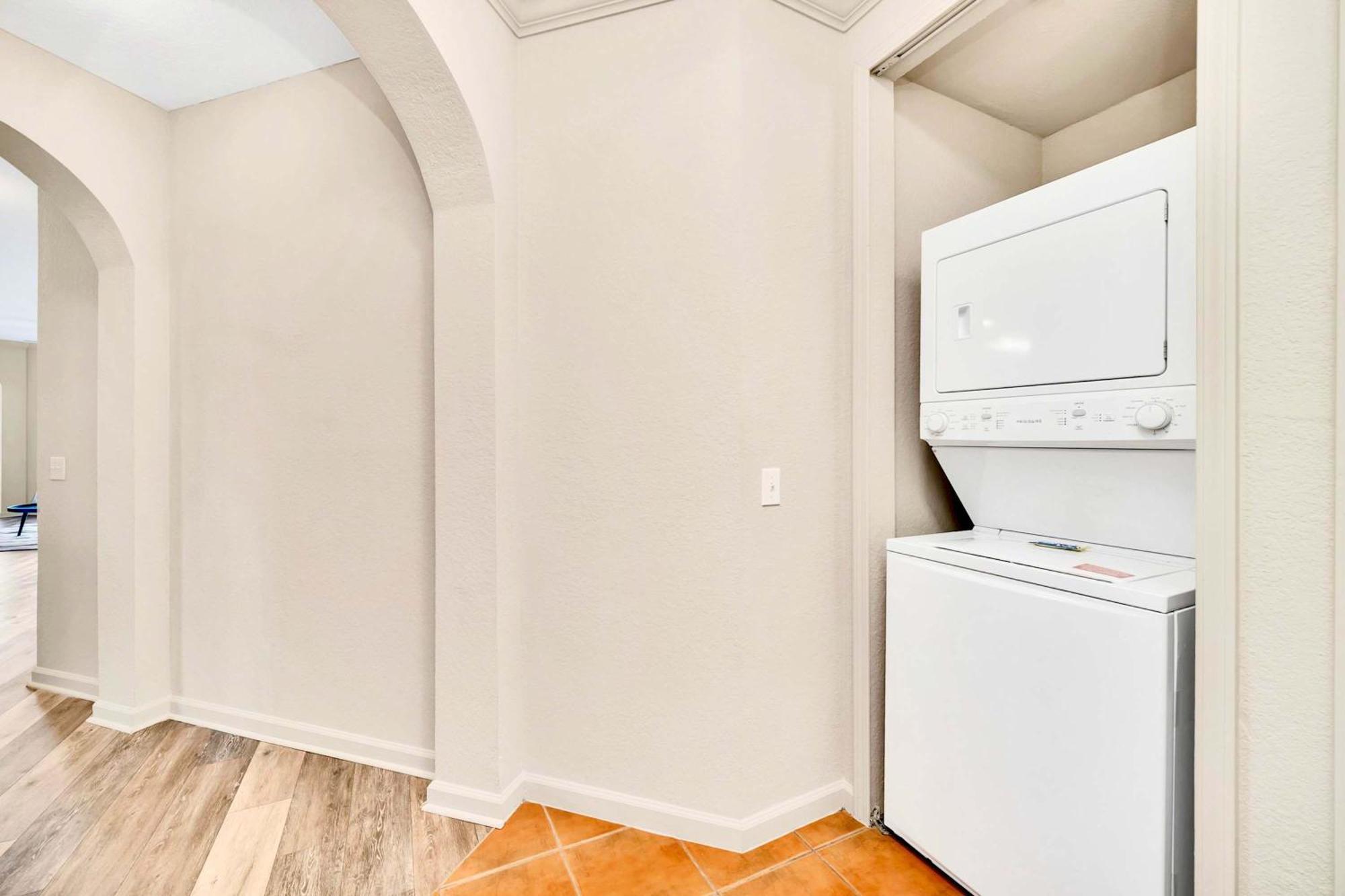 Bright & Modern 2Br Condo With Pool & Hot Tub, Near Disney! Ορλάντο Εξωτερικό φωτογραφία